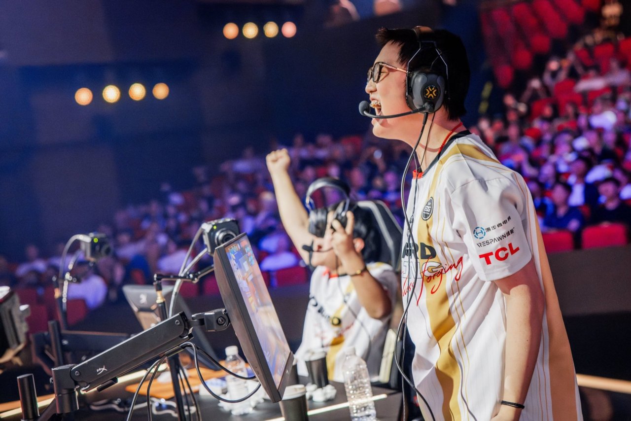 EDG 2:1 LEV 两年时间，我们真的只差最后一步了！
